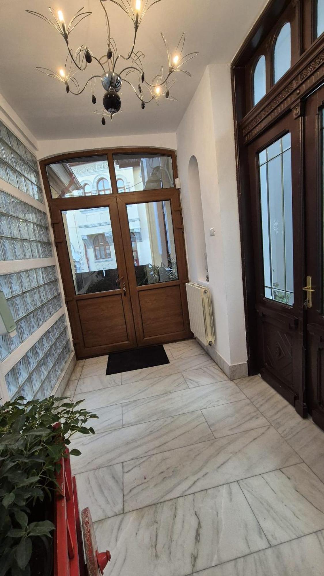 Boutique Old 1 Bucarest